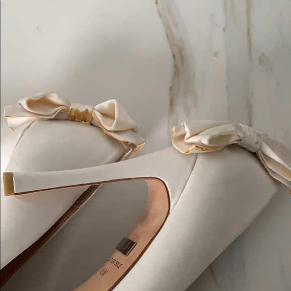 Badgley Mischka Statin High Heels - Picture 6 of 7